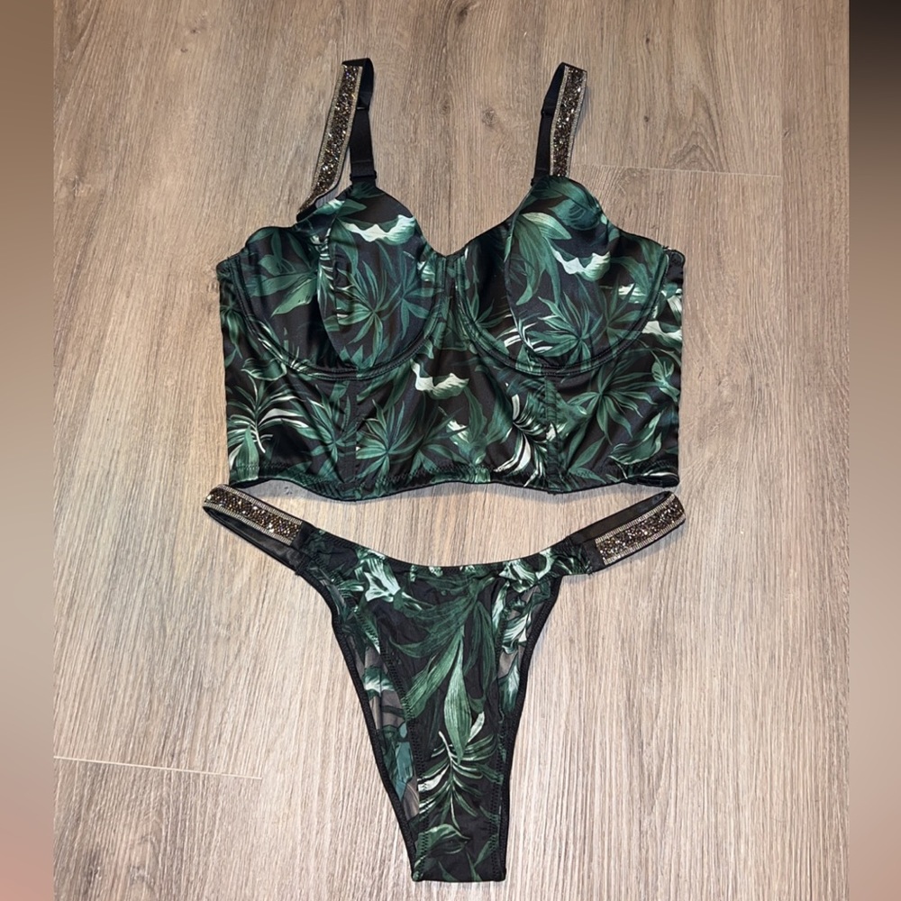 Victoria’s Secret Set